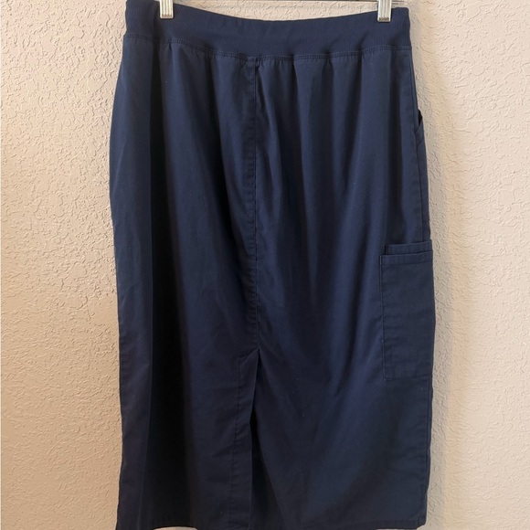 Cherokee Dark Blue Scrub Skirt size medium - Picture 4 of 4